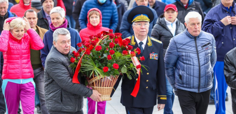 Возложение цветов